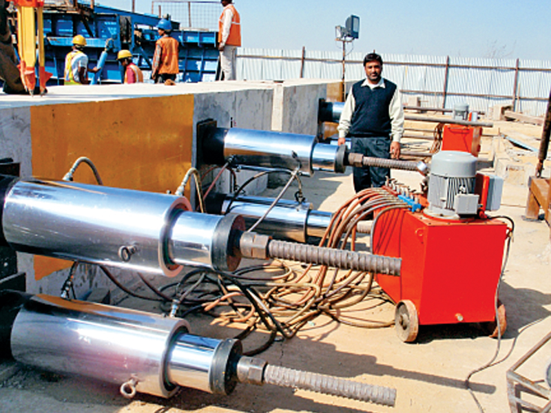 Pile Testing Jacks