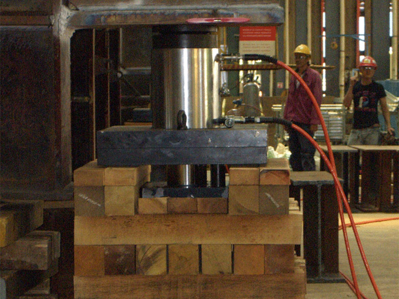 Stage Lift Jacks